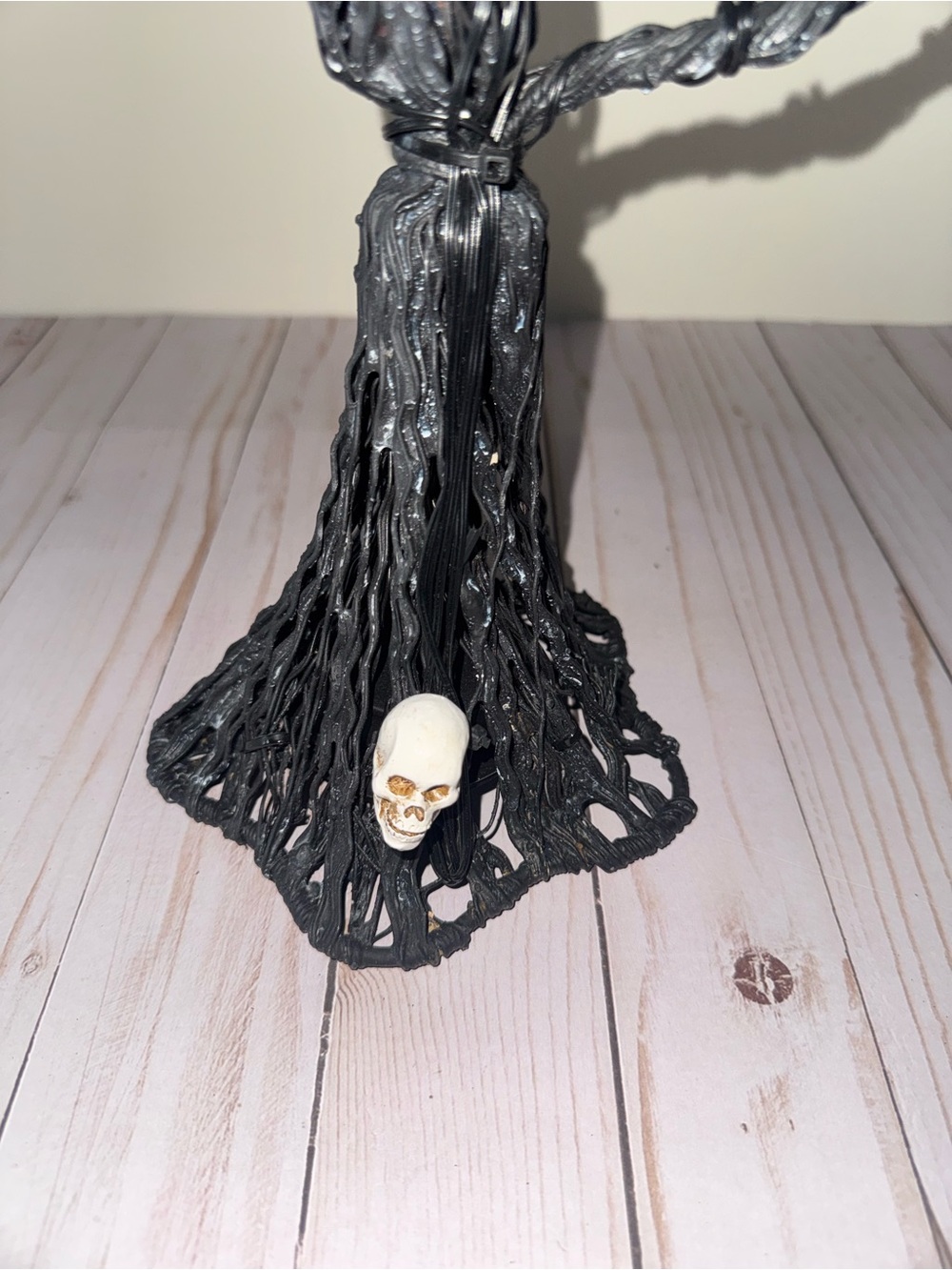 Halloween LED tree - Picture 4 of 10